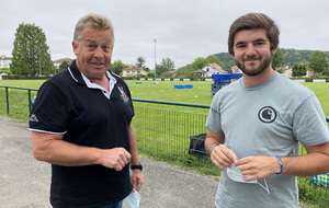 Les éducateurs sportifs rugby du CD 64, Frédéric Bodin, bassin 4 et 5 et Antton suhit, bassins 1, 2 et 3. 