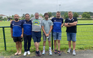 L'équipe est presque au complet. De gauche à droite, Benoît Labeyrie, CTC bassin 1, Christophe Saint-Macary, CTL, Jean-Baptiste Laduche, CTC bassin 4, Antton Suhit technicien 64 bassins 1,2,3 , Patrice Estécahandy, CTC bassin 3, Frédéric Bodin, technicien 64 bassins 4 et 5. 
- Manque François Carrillo, CTC bassin 5 et Julie Grunenberger, bassin 2.  