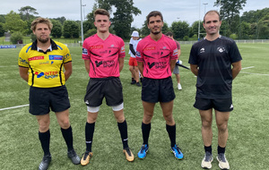 merci messieurs les arbitres... du samedi. Equipe renforcée le dimanche qui a permis de constituer une équipe pour jouer et d'arbitrer.