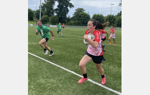 Quand les garçons, les arbitres même...,  courent après les filles