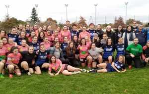 Les deux équipes unies après la rencontre Bera Bera en bleu, Rugby Féminin Peyrehorade Chalosse Tartas