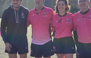 Les arbitres de la finale. Ils avaient tous déjà un match dans les jambes. Belle performance messieurs-dames. 