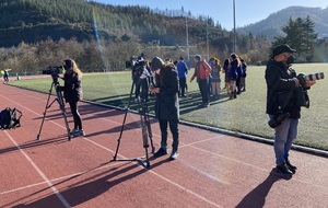 Deux chaînes de télévisions et de nombreux photographes étaient présents lors de cette journée de finale à Arrasate.