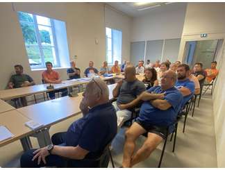 Bayonne : réunion de rentrée des écoles de rugby. 