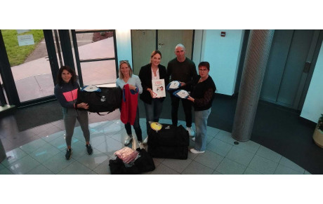 Des écoliers bien équipés